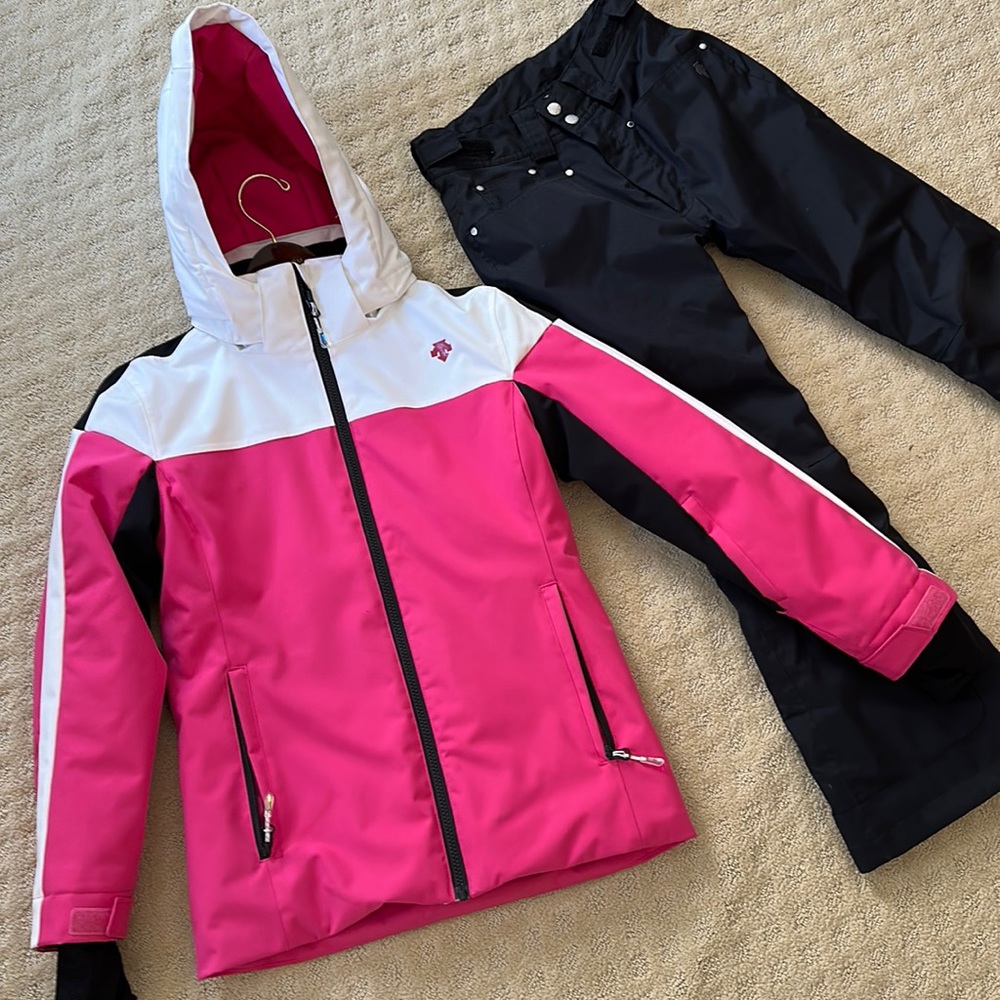 Descente ski coat and pants